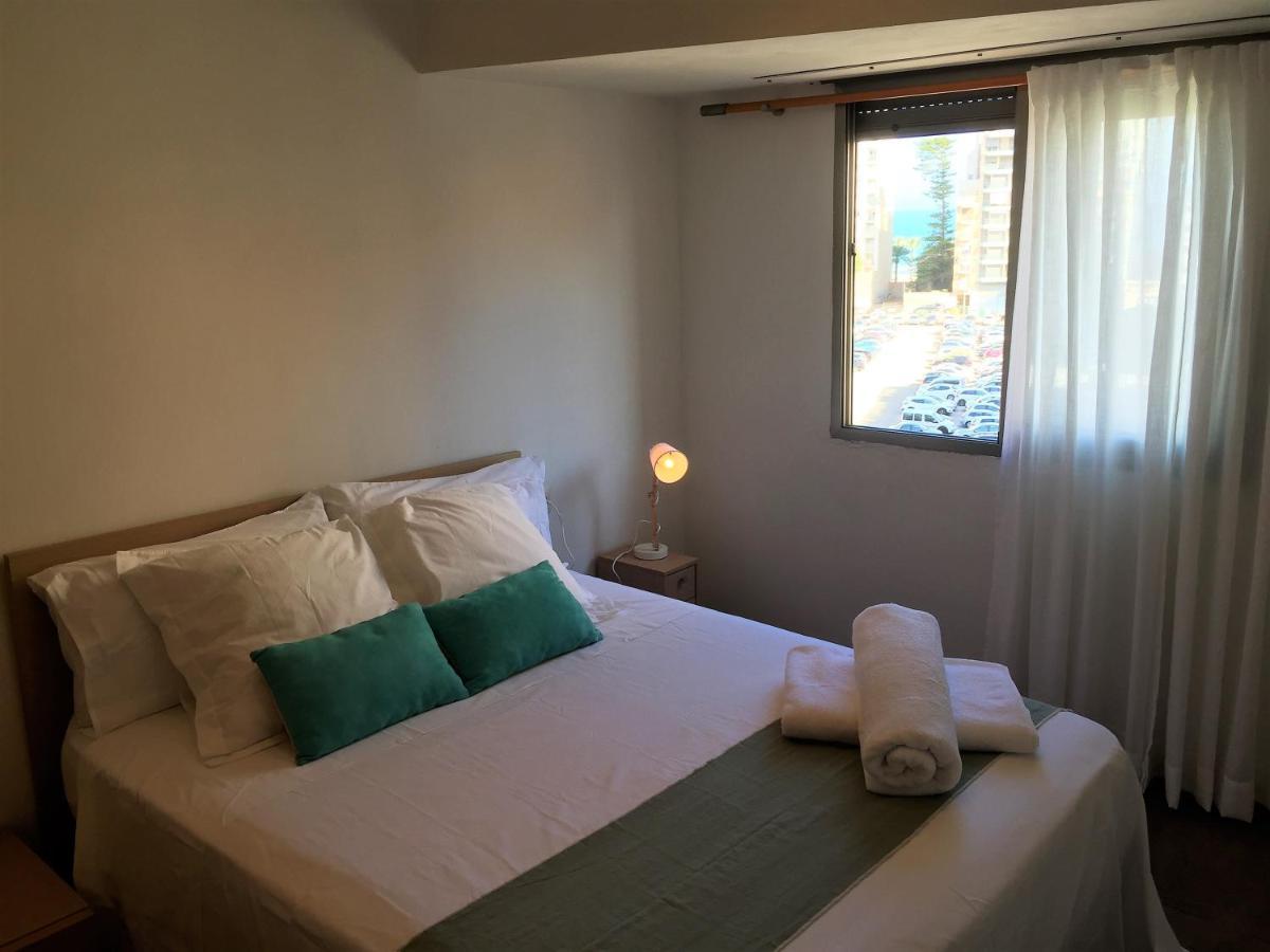 Renovated Apartment Steps Away From The Beach كولرا المظهر الخارجي الصورة
