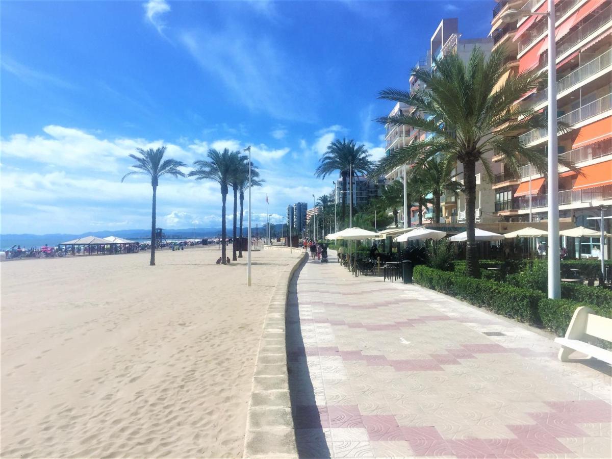 Renovated Apartment Steps Away From The Beach كولرا المظهر الخارجي الصورة